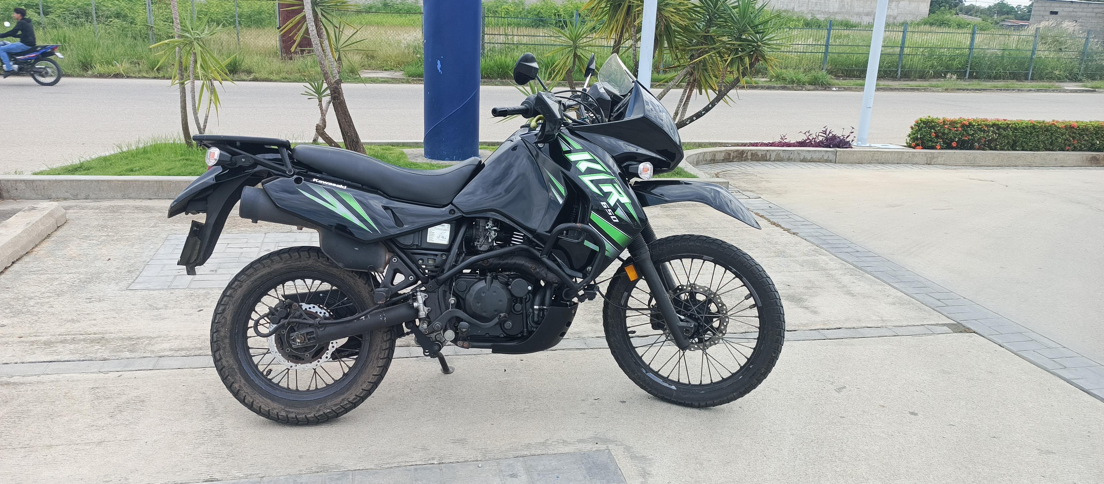 Kawasaki KLR 650 2013 - vista 9